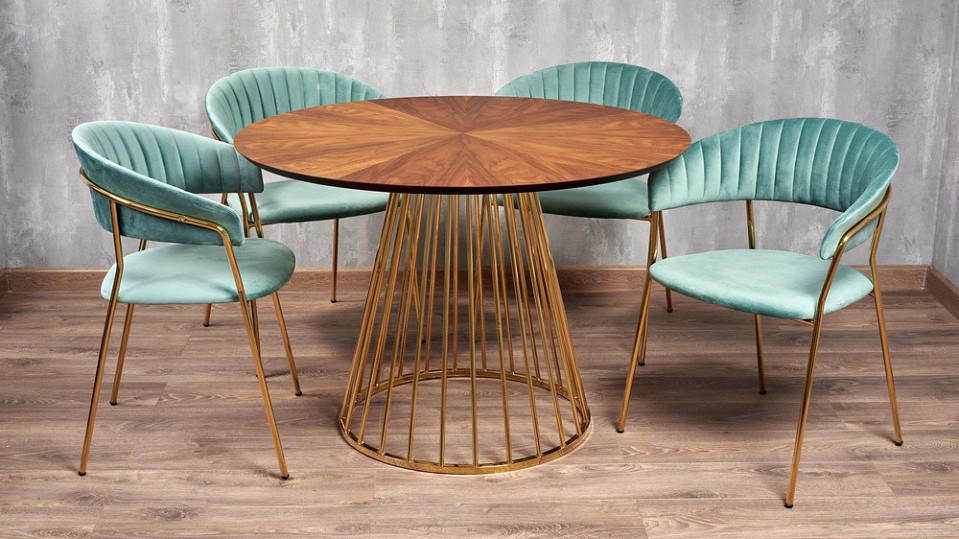 Стол обеденный Liverpool